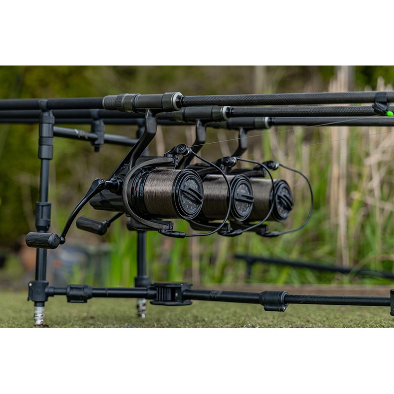 Fox Rage - ***NEW PRODUCT*** CR600 and CR800 Catfish Reels Here's one for  all of the anglers who target the largest catfish across mainland Europe.  Our new range of CR catfish reels